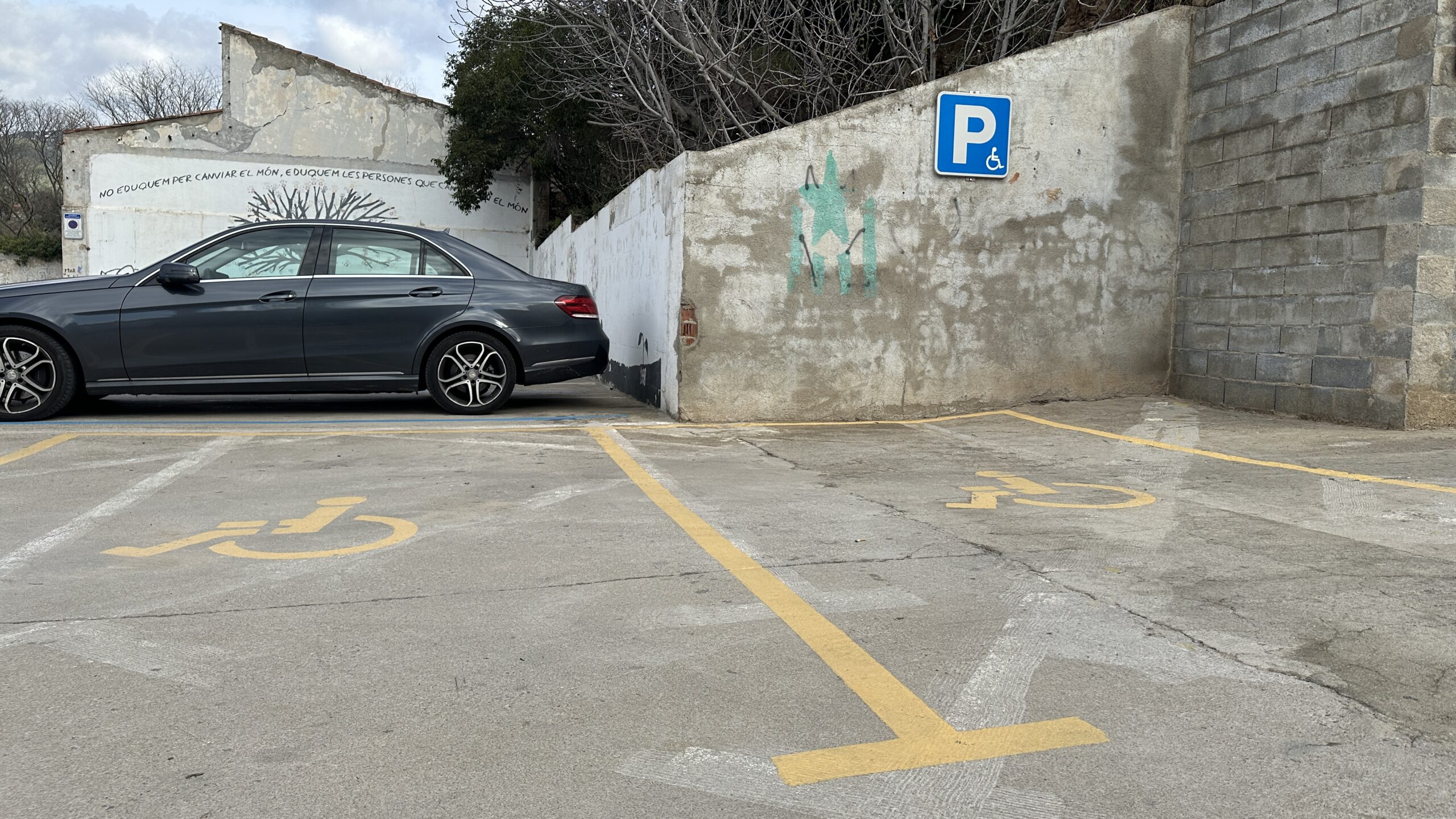 aparcament